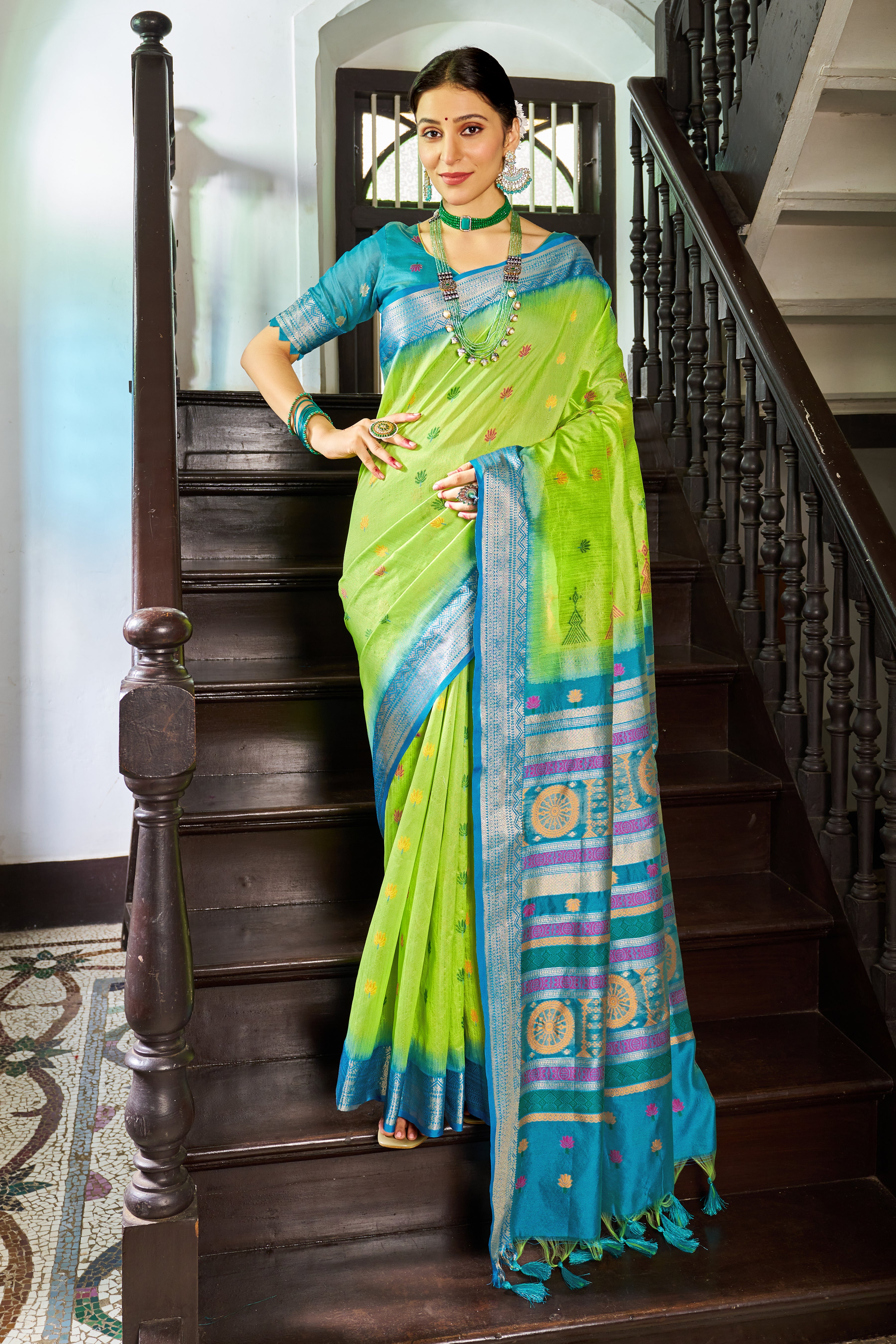 Vibrant Parrot Green Raw Silk Saree