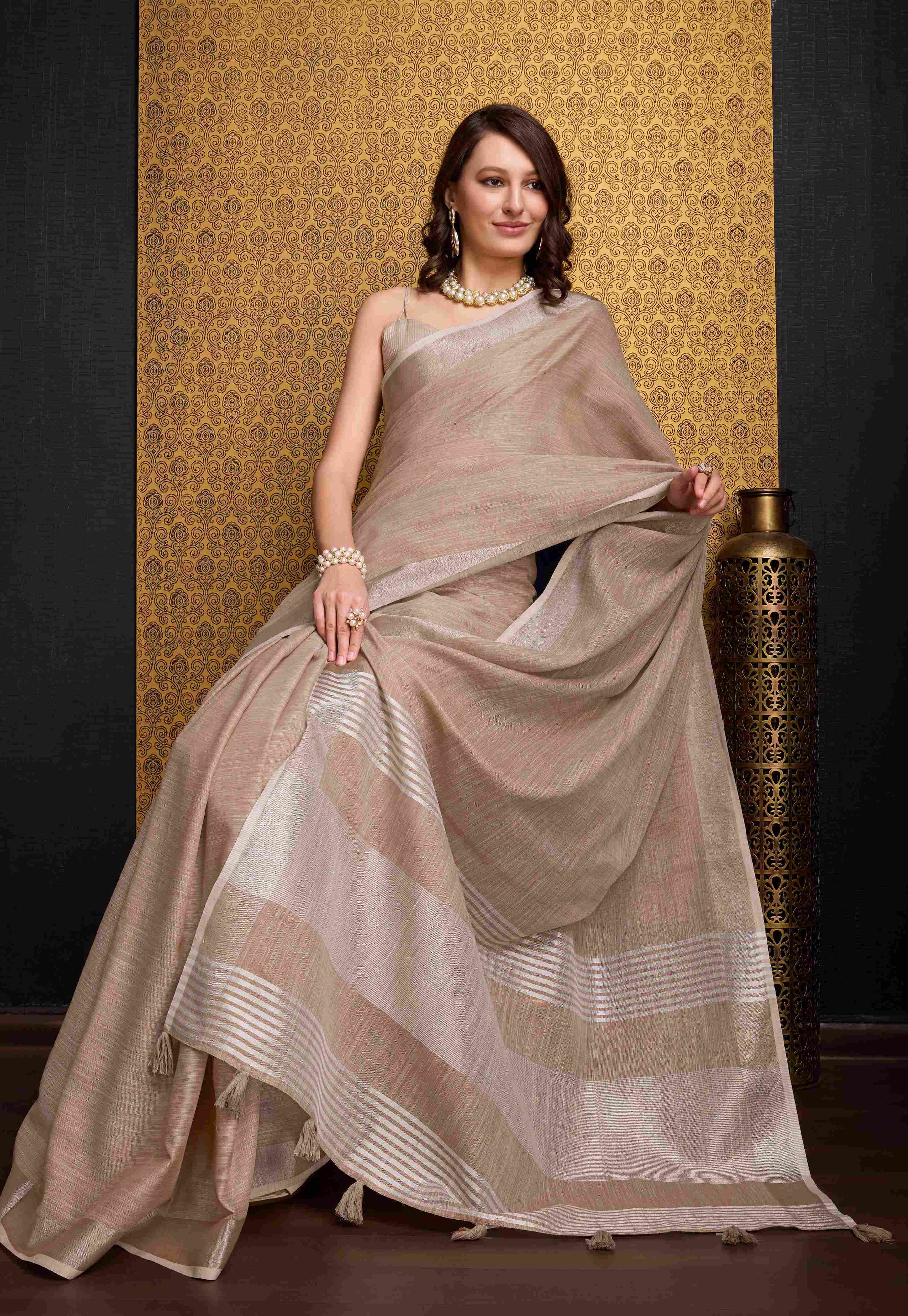 Chiku Linen Saree