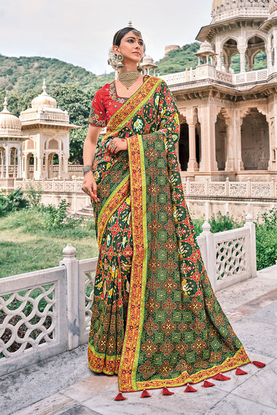 Buy Heena Green Patola Pure Silk Saree Online at Best Price - kalaashree